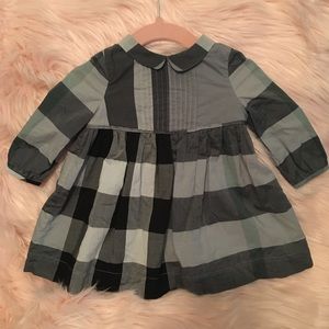 BURBERRY baby girl dress in color PALE STONE